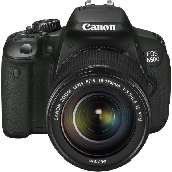 Canon EOS 650D 18-135mm DSLR Fotoğraf Makinesi