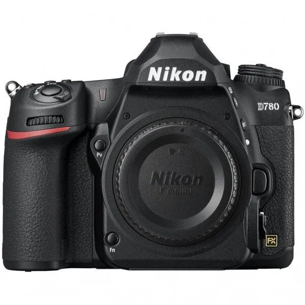 Nikon D780 DSLR Fotoğraf Makinesi