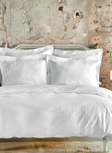 Karaca Home Charm Bold 200x220 cm Beyaz (200.16.01.0070) Nevresim Takımı