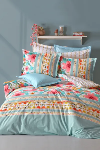 Soley Floral Dört Mevsim 180x230 cm Nevresim Takımı