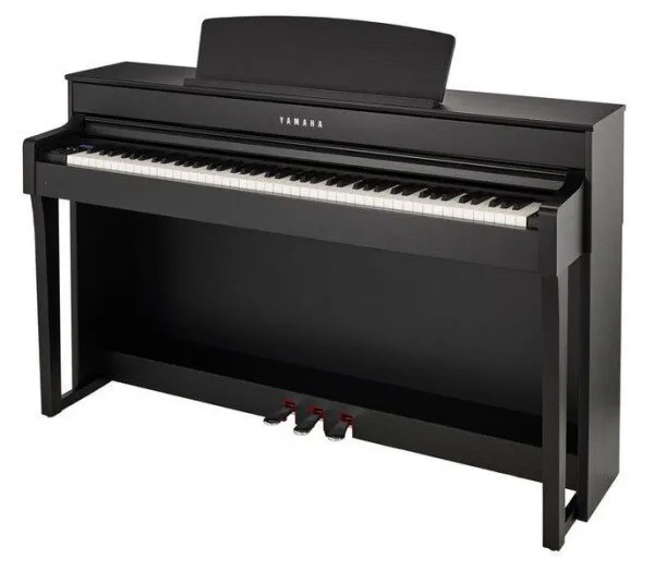 Yamaha CLP-645D Piyano