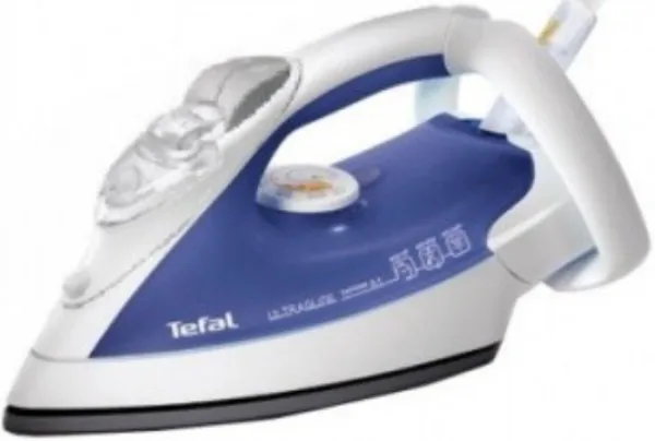 Tefal FV4383 Ultragliss Easycord Ütü